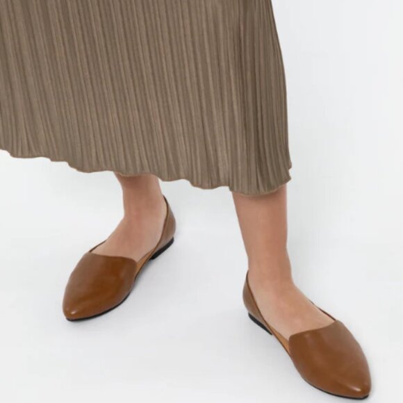 Matt & Nat Shoes | Vegan Westmount Flats | Size 8 | Color: Brown - Picture 2 of 13